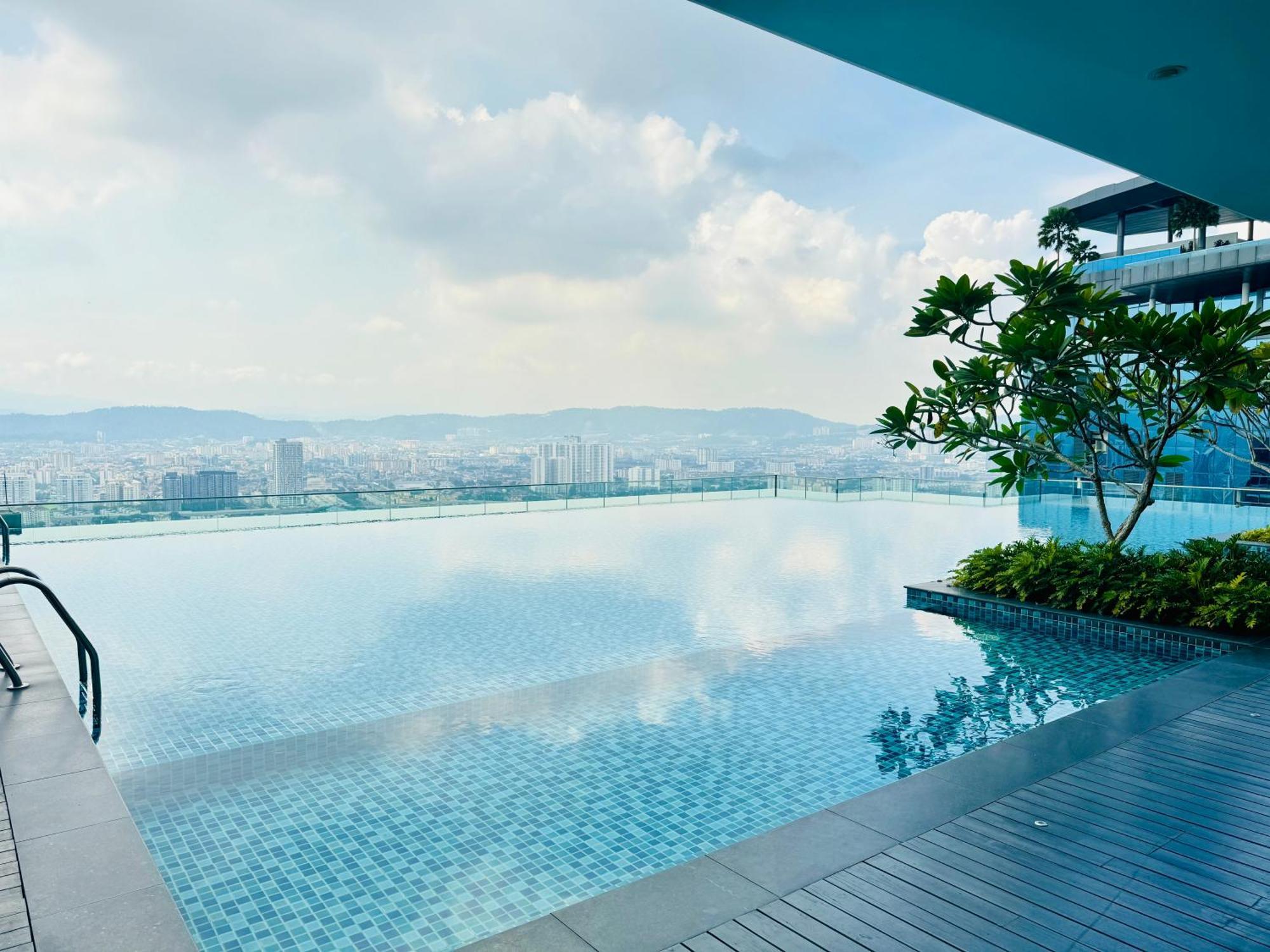 The Manor Klcc Serviced